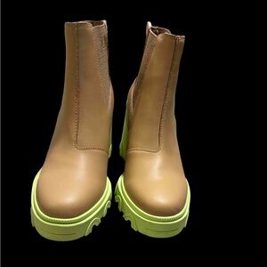 Sorel Brex heel Chelsea boot